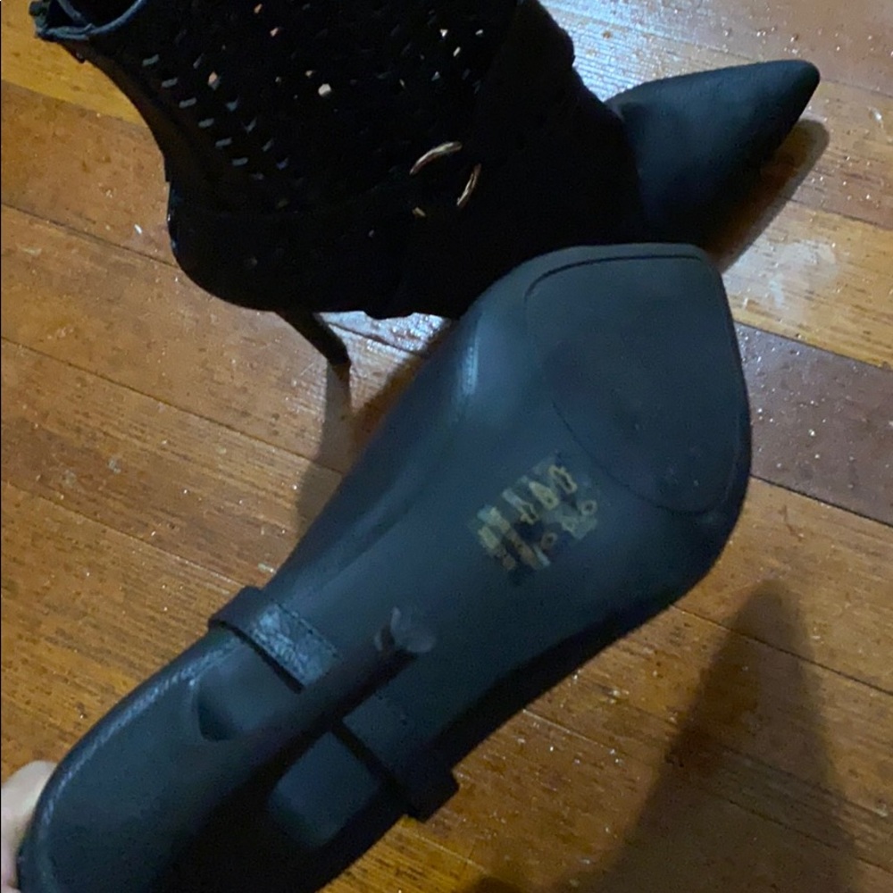 Black booties - Picture 4 of 4